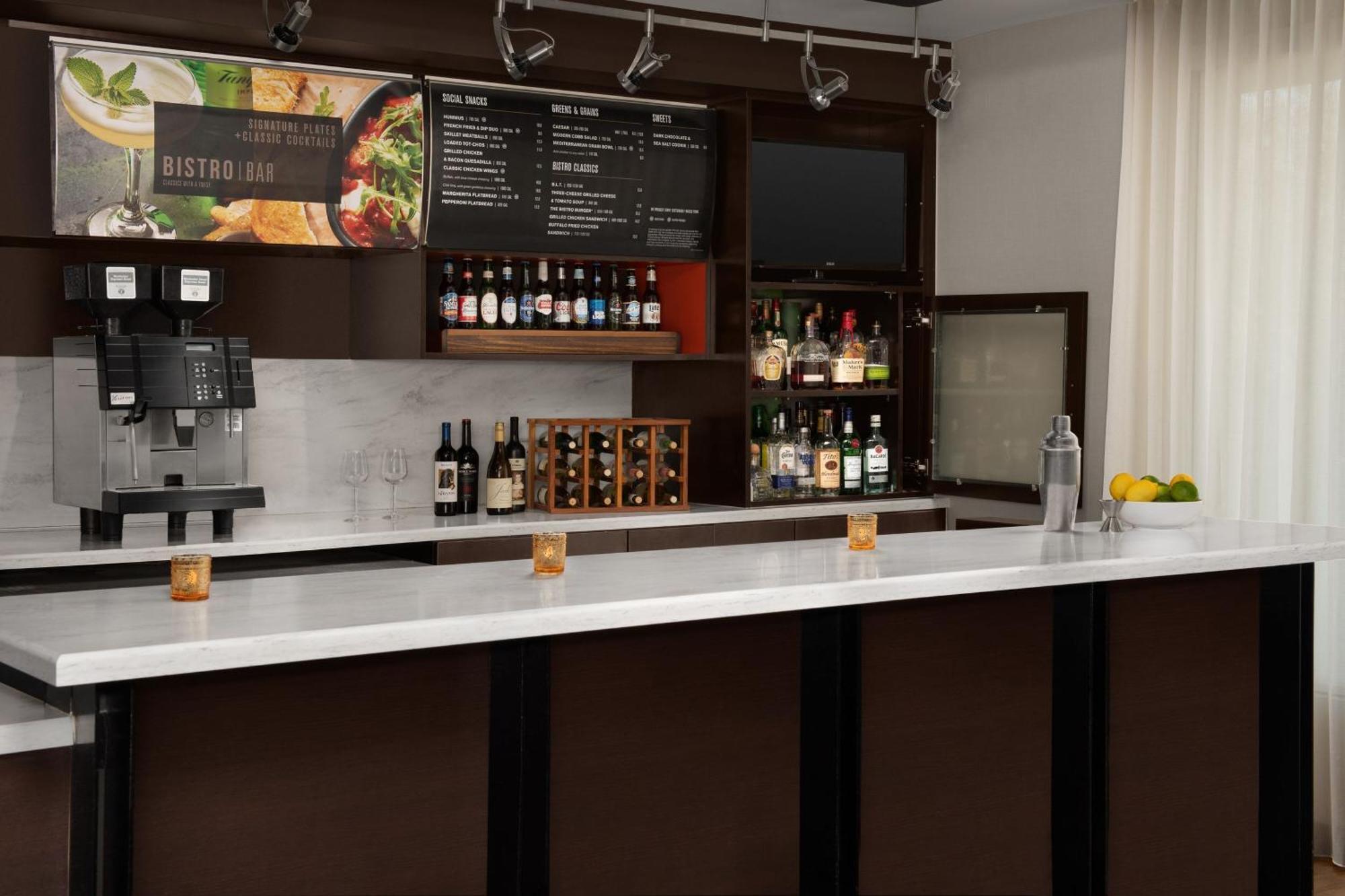 Courtyard By Marriott Dothan Buitenkant foto