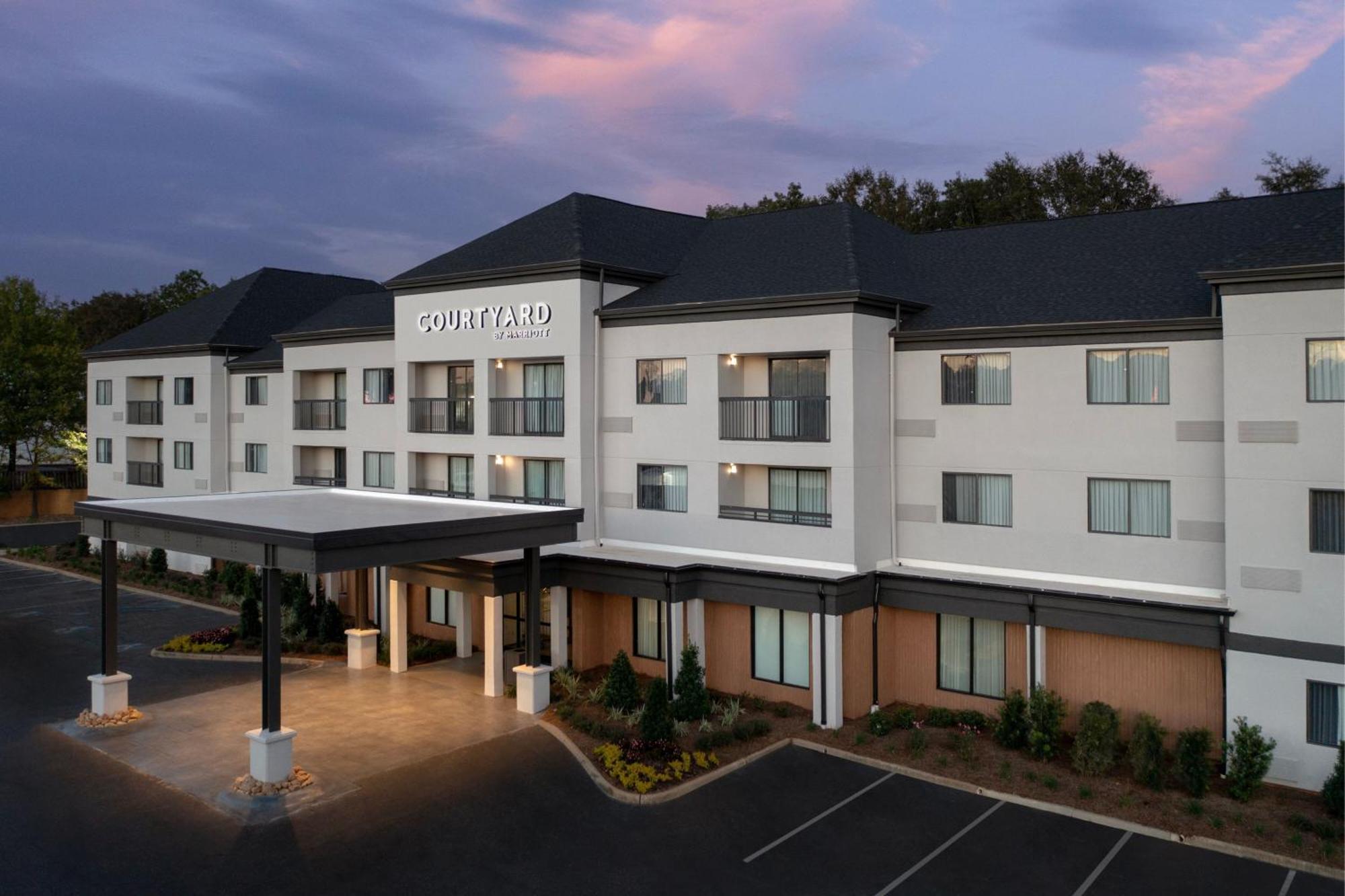 Courtyard By Marriott Dothan Buitenkant foto